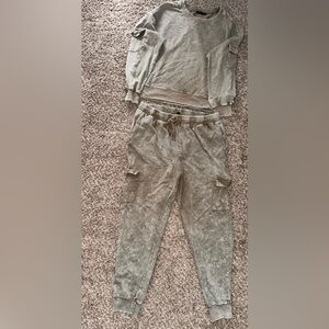 Jane and Delancey Olive Jogger Set